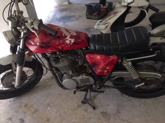 ขาย sr400 มีทะเบียน อยู่ กทม.ครับ ขาย sr400 มีทะเบียน อยู่ กทม.ครับ