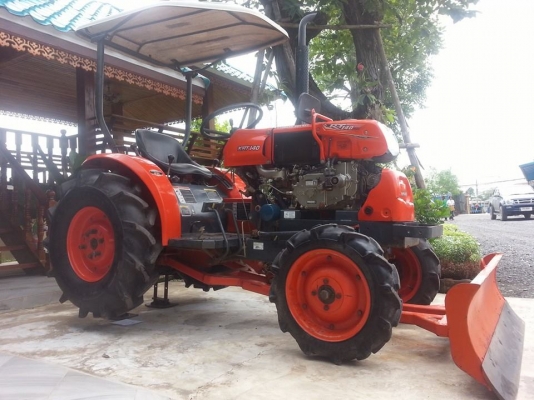 คูโบต้า KRT140 รุ่นท็อปยกล้อหลังได้...พร้อมใบมีดดันหน้าพร้อมใช้งาน