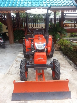 คูโบต้า KRT140 รุ่นท็อปยกล้อหลังได้...พร้อมใบมีดดันหน้าพร้อมใช้งาน