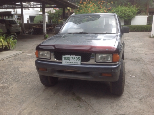 Isuzu 2.5 90hp ตามสภาพเอกสารพร้อมโอน Isuzu 2.5 90hp ตามสภาพเอกสารพร้อมโอน