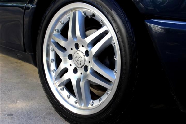 ฝากดูแลต่อW124 1991BENZ 300E 2J vvti เครื่องแรง ประหยัดติดLPG