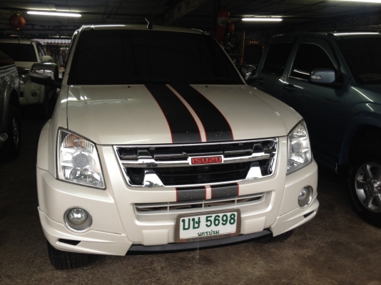 ISUZU, 2.5 HI-LANDER DDI I-TEQ (2DR) ปี 2011 เกียร์ธรรมดา เดิมทุกชิ้น วิ่งน้อย เอกสารครบ