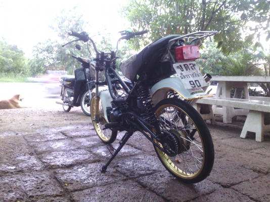 ขายถูกจร้า ชิปปี้เครื่องคาเซ่ 125 รถขี่ได้ปกติ มีเล่มทะเบียน ราคาเบาๆ ค่าตัว 8500 บาท