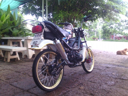 ขายถูกจร้า ชิปปี้เครื่องคาเซ่ 125 รถขี่ได้ปกติ มีเล่มทะเบียน ราคาเบาๆ ค่าตัว 8500 บาท
