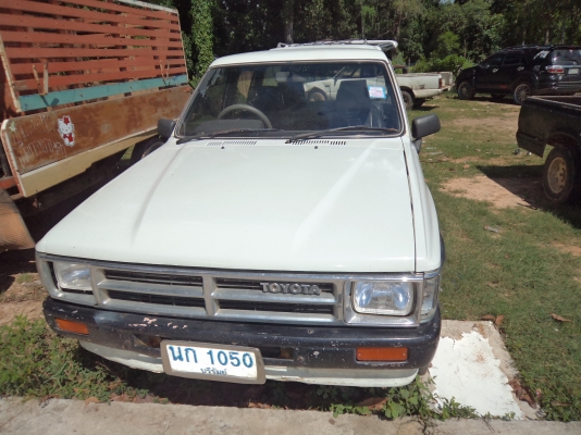 ขาย((75000บาท))รถโตโยต้าฮีโรแวนสภาพสวยสดเดิมๆพร้อมใช้