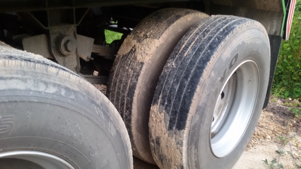 ISUZU DECA FXZ  รับเงินมัดจำมาแล้วคะ กลางอากาศ 100,000 บาท