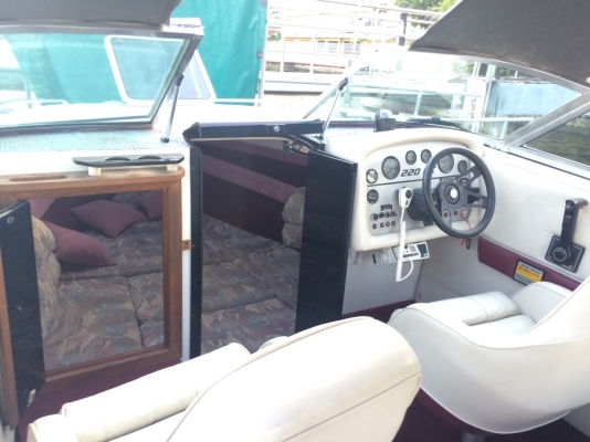 ขายเรือสำราญ Celebrity c220 cuddy cabin ขายเรือสำราญ Celebrity c220 cuddy cabin