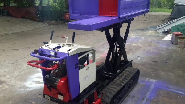 รถบรรทุกการเกษตรและก่อสร้าง