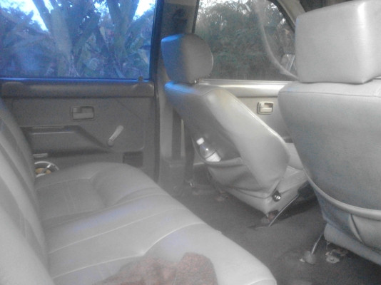 ขายโฟลวิล isuzu 4 ประตู คานแข็ง