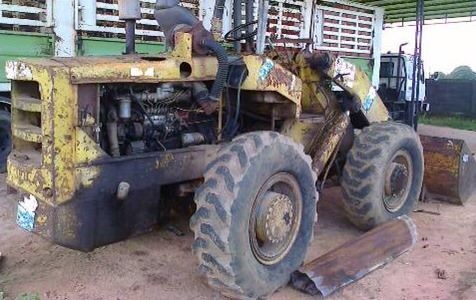 **270,000 บ.ต่อรอง**<ถูกๆจัดให้ ร่วมสู้ด้วยกัน พี่น้องครับ !!>>ขายรถตักล้อยาง ถูกๆ Wheel Loader TOYOTA SDT35 เอวแข็ง วางเครื่อง HINO EH700 168แรง 6สูบ เครื่องดี สตาร์ทติดง่าย แน่นดี แรง อึด ทำงานดี คล่องตัวดี ตักเร็วดี แขนเดิมไม่ปะไม่ร้าว บุ้งกี๋