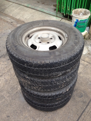 **** ขายล้อพร้อมยางถูกๆ ****