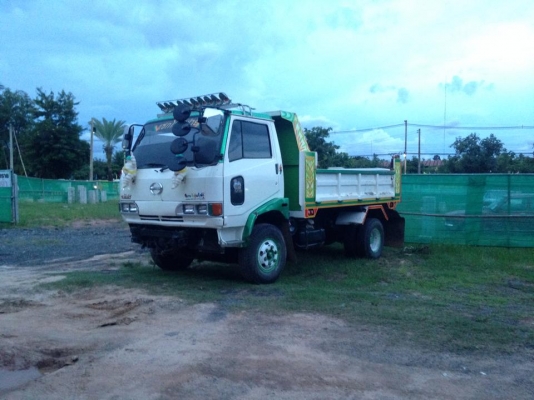 ขายรถดั๊มพ์6ล้อ  Hino Fb 180แรงม้า
