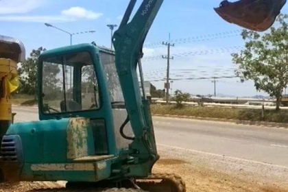 ขายรถขุด-ดัน KUBOTA k-030 รถเก่านอกสภาพเดิม น่าใช้งาน มีเอกสารแจ้งจำหน่าย