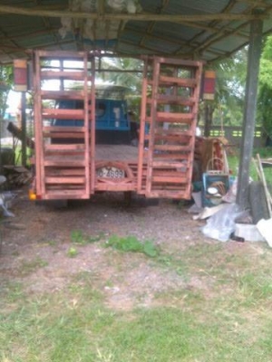 ขายเทรลเลอร์ 110แรง เครื่องดี แคชซีสวย ยางดี มีบันไดขึ้นรถเกี่ยว สภาพพร้อมใช้งาน เอกสารพร้อมโอน สนใจโทร 090-8588220คุณนะ ID:narong498 หรือ www.truck.in.th/498