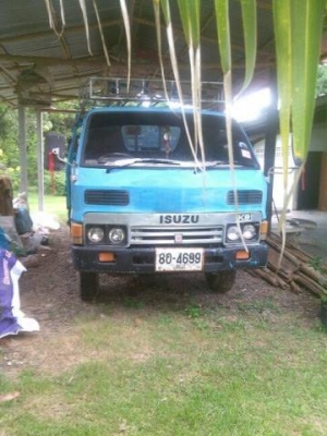 ขายเทรลเลอร์ 110แรง เครื่องดี แคชซีสวย ยางดี มีบันไดขึ้นรถเกี่ยว สภาพพร้อมใช้งาน เอกสารพร้อมโอน สนใจโทร 090-8588220คุณนะ ID:narong498 หรือ www.truck.in.th/498