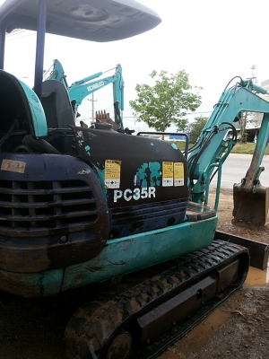 ขายรถขุด-ดัน KOMATSU  PC 35R8   รถเก่านอก  สภาพดีพร้อมใช้ งาน  รถมีเอกสารแจ้งจำหน่าย(เจ้าของขายเอง  ติดต่อโดยตรง  นิวส์ 083-4953407 ,085-8332943, 091-2602677 )