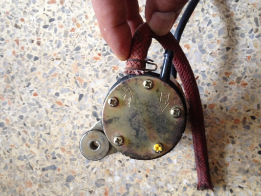 ปั้มติกเบนซิลเก่าญี่ปุ่นใช้งานได้ปกติ