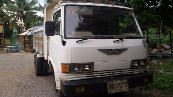 ขายรถ 6 ล้อดั้ม hino  6 คิว เครื่อง WO4D 117 แรง ช่วงล่างใหญ่สวยๆ