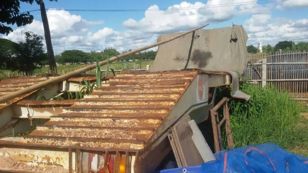 ขายหางเทรลเลอร์ หางใหญ่เหล็กไอบรีม ขึ้นPC200ได้สบาย สภาพพร้อมใช้งาน ราคา80,000 สนใจโทร 090-8588220คุณนะ ID:narong498 หรือ www.truck.in.th/498