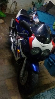 ขาย gsxr400 r5 ยังอยู่คับ โทรได้24ชม. 0890881634 ขาย gsxr400 r5 ยังอยู่คับ โทรได้24ชม. 0890881634