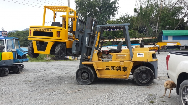 ขายรถยก3.5ตันkomatsu....ปั๊มแรงมาก...