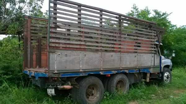 ขาย 10 ล้อหัวยาว 2 เพลาช่วงล่างใหญ่ HINO มีระบบ DL เครื่อง 6BD1 165 แรงม้า มีปั้มลม เกียร์ HO สโลว์กลาง คานหน้าใหญ่ พาวเวอร์ ยางเต็ม ทะเบียนเต็มพร้อมโอน ราคาต่อรองได้ครับ