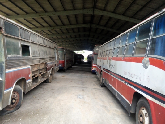 ขายรถบัส 30 คัน แอร์ พัด เครื่องแก็ส ดีเซล ขายเหมารวม