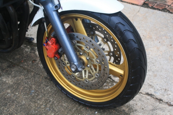 __CB400 ปี96 สีขาว เสียสรรพสามิตแล้ว $ 58,000__