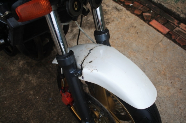 __CB400 ปี96 สีขาว เสียสรรพสามิตแล้ว $ 58,000__