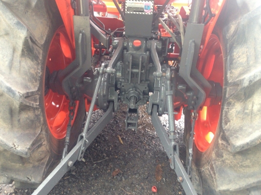 คูโบต้า L4508 อุปกรณ์ 2 ชิ้นพร้อมใช้งาน