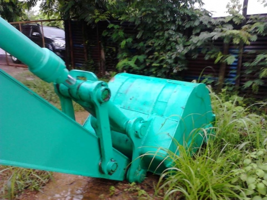 **1,450,000 บ.ต่อรอง**ขาย แพ็คคู่ แบคโฮ+เทเลอร์ พร้อมทำเงิน แบคโฮ KOBELCO MARK5 SK200 ไฟฟ้าครบ เครื่องเดิมปั้มเดิม  เครื่องแรง ปั้มดี ทำงานดีเร็ว ไม่โหลด บูมอาร์มสวย บุ้งกี๋ดี เอวแน่น ไม่แตกไม่ร้าว ช่วงล่าง80-90\% โซ่หนา แทร็กหนาสวย ครบ เฟรมหนาไม่ผุ โรลเลอ