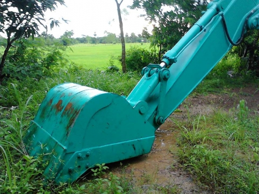 **1,450,000 บ.ต่อรอง**ขาย แพ็คคู่ แบคโฮ+เทเลอร์ พร้อมทำเงิน แบคโฮ KOBELCO MARK5 SK200 ไฟฟ้าครบ เครื่องเดิมปั้มเดิม  เครื่องแรง ปั้มดี ทำงานดีเร็ว ไม่โหลด บูมอาร์มสวย บุ้งกี๋ดี เอวแน่น ไม่แตกไม่ร้าว ช่วงล่าง80-90\% โซ่หนา แทร็กหนาสวย ครบ เฟรมหนาไม่ผุ โรลเลอ