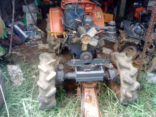 ขายเครื่องคูโบต้า B6000(zl600) สถาพดีเครื่องไม่หลวม 6000บ.