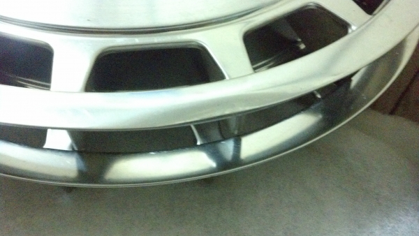 ขออนุญาติ ครับ ฝาครอบล้อ ขอบ 14 สวยๆ