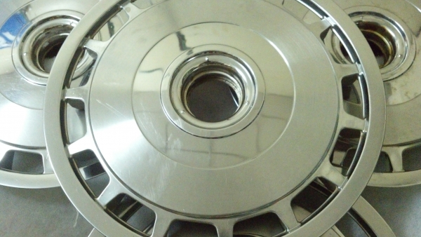 ขออนุญาติ ครับ ฝาครอบล้อ ขอบ 14 สวยๆ