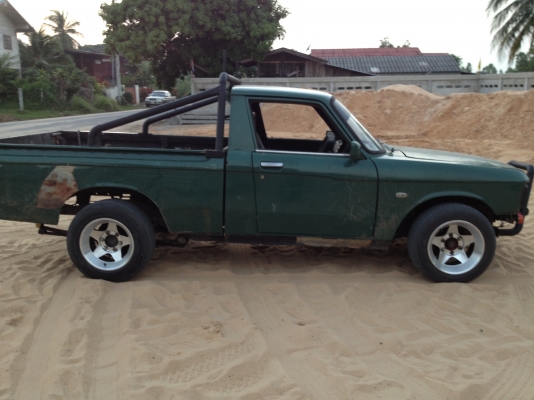 ขายIsuzu kb20 แนวดิบๆลุยๆ ขายIsuzu kb20 แนวดิบๆลุยๆ