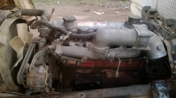 ขายเทเลอร์ HINO KT725  2 เพลา ตามสภาพ ราคาต่อรองได้ ติดต่อได้ที่คุณ อ๊อฟ พิจิตร 086-737-9991