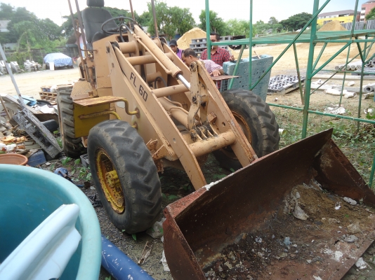 ขายด่วนรถตักเอวอ่อนFURUKAWAเครือง4สูบ2เพลาโฟวีล4WD