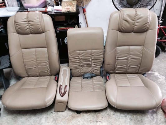 ขายชุดเบาะหน้า ใส่ตู้ตัวใหม่ ปั้นเสริมฟองน้ำพร้อมกล่องใส่ของ