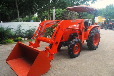 ขายรถไถ Kubota L 3608 (4WD) พร้อมชุดบุ้งกี๋ตรงรุ่นเลยครับ ใหม่สุดๆ