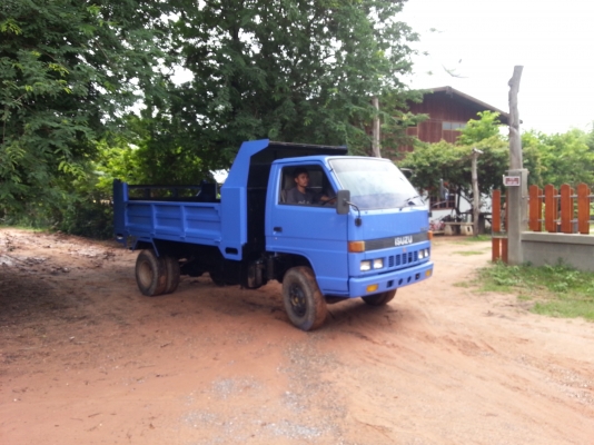 ขายรถบรรทุก 6 ล้อดั๊ม ISUZU 110 แรงม้าต่อดั๊มใหม่จะเอาช่วงล่าง F ทั้งหน้าและหลังก็จะเปลี่ยนให้ ขายรถบรรทุก 6 ล้อดั๊ม ISUZU 110 แรงม้าต่อดั๊มใหม่จะเอาช่วงล่าง F ทั้งหน้าและหลังก็จะเปลี่ยนให้