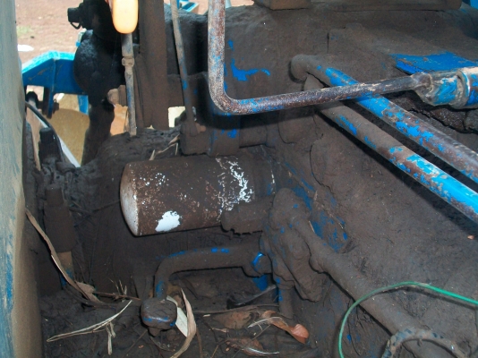 ขายฟอร์ด 6600 t 3 เสื้อเรียบ ตัวเต็ม