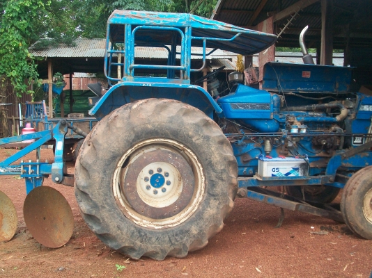 ขายฟอร์ด 6600 t 3 เสื้อเรียบ ตัวเต็ม