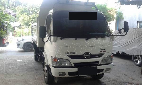 รถบรรทุก 6 ล้อดัํมพ์ HINO รุ่น XZU650R รถบรรทุก 6 ล้อดัํมพ์ HINO รุ่น XZU650R