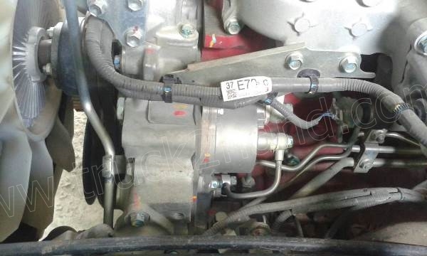 รถบรรทุก 6 ล้อดัํมพ์ HINO รุ่น XZU650R รถบรรทุก 6 ล้อดัํมพ์ HINO รุ่น XZU650R