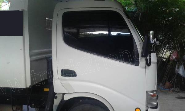 รถบรรทุก 6 ล้อดัํมพ์ HINO รุ่น XZU650R รถบรรทุก 6 ล้อดัํมพ์ HINO รุ่น XZU650R