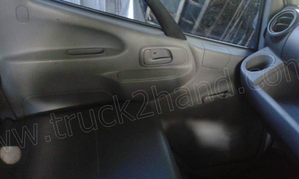 รถบรรทุก 6 ล้อดัํมพ์ HINO รุ่น XZU650R รถบรรทุก 6 ล้อดัํมพ์ HINO รุ่น XZU650R