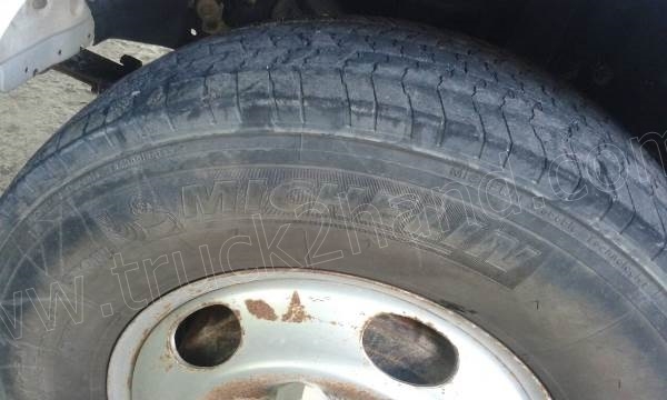 รถบรรทุก 6 ล้อดัํมพ์ HINO รุ่น XZU650R รถบรรทุก 6 ล้อดัํมพ์ HINO รุ่น XZU650R