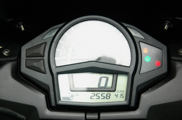 ขาย Kawasaki Ninja 650 ปี2013 รถสวยพร้อมของแต่ง !! เอกสารพร้อมโอน