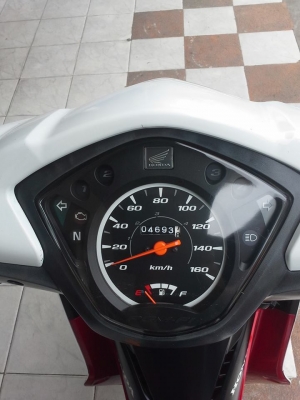 ราคาถูก Honda Wave 110 i สีขาว แดง รถสวย คุณภาพดี พร้อมใช้ ราคาถูก Honda Wave 110 i สีขาว แดง รถสวย คุณภาพดี พร้อมใช้